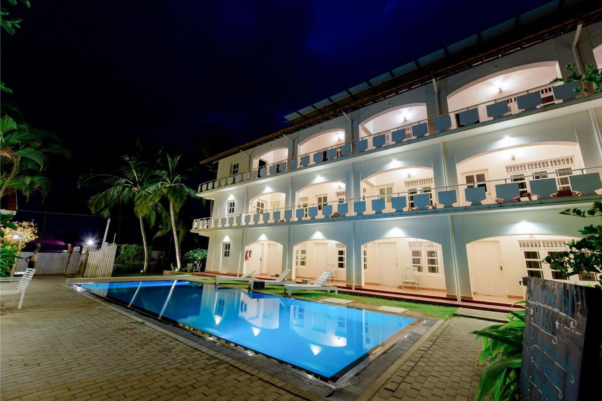 Shangrela Beach Resort By Ark อัมบาลังโกดา ภายนอก รูปภาพ