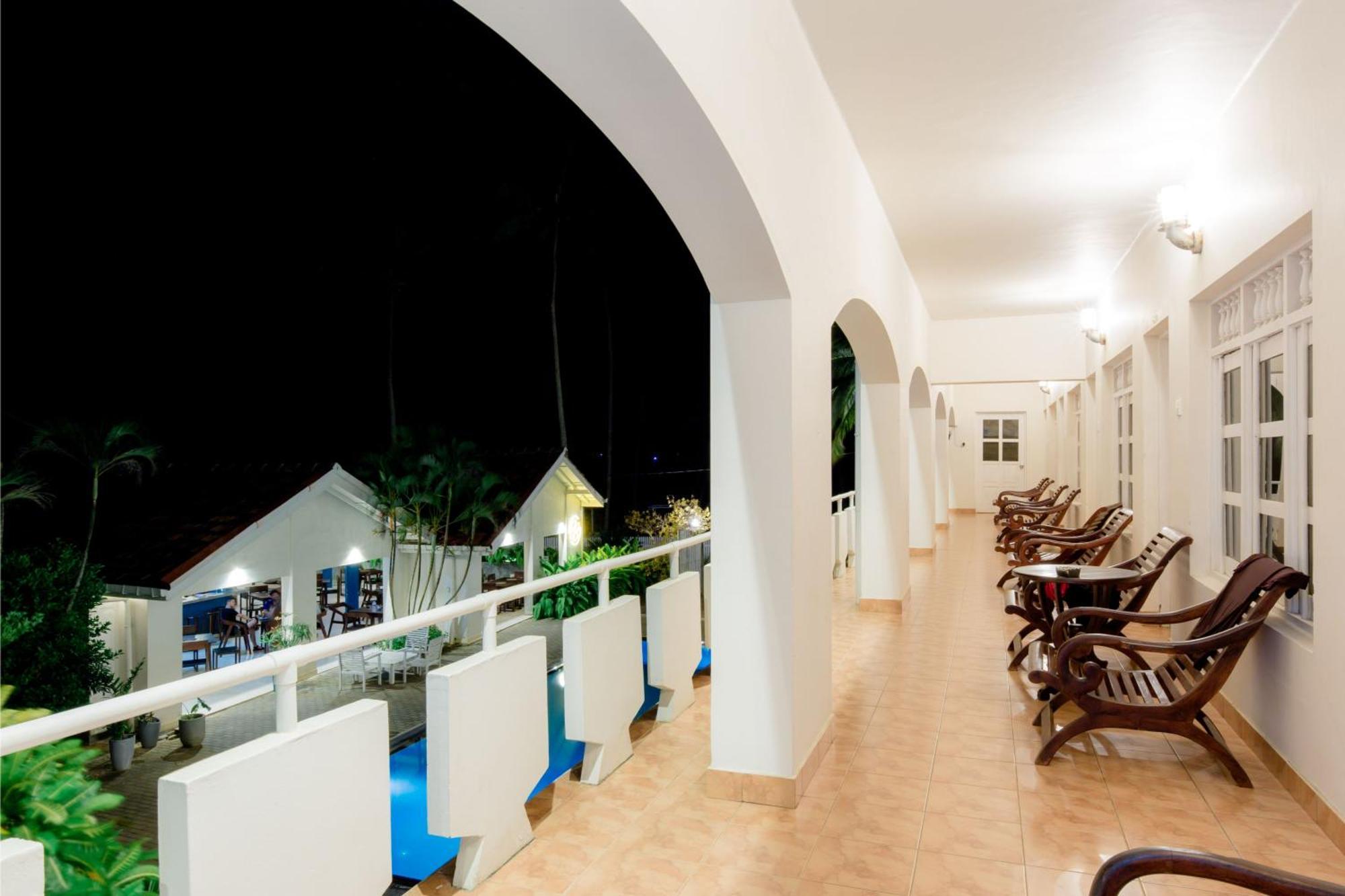 Shangrela Beach Resort By Ark อัมบาลังโกดา ภายนอก รูปภาพ